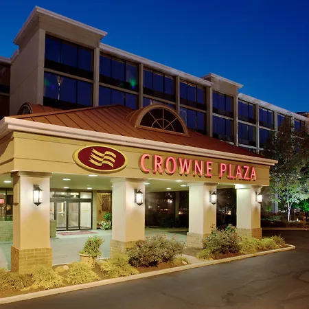 Hotel Crowne Plaza Cleveland Airport By Ihg